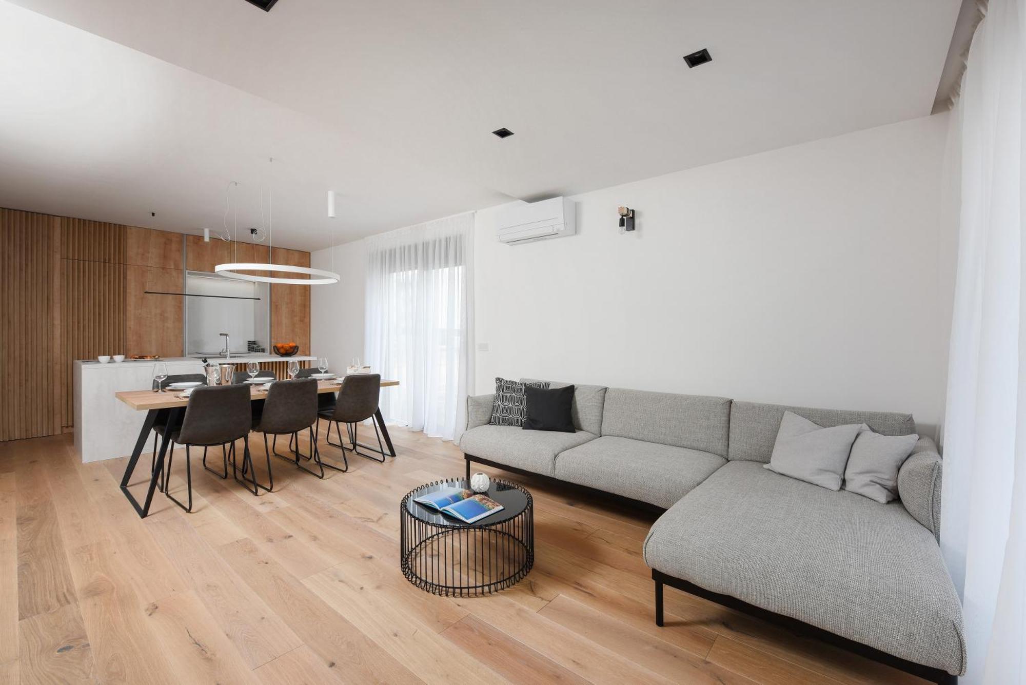 Fux Luxury Infinty-pool Apartment